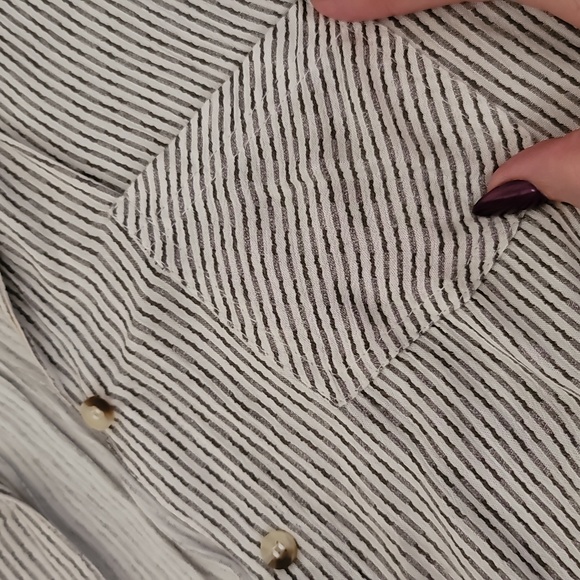 Sim & Sam 100% Rayon Blouse - Picture 9 of 16